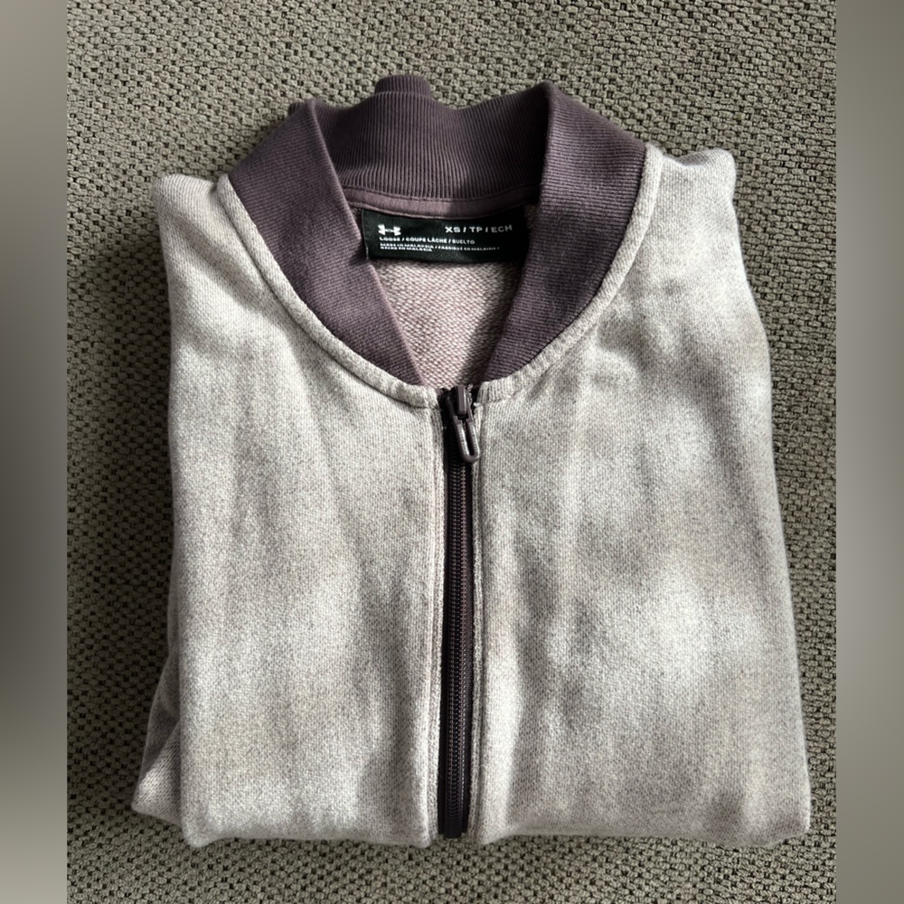 Womens XS Under Armour Sweatshirt - Picture 5 of 6